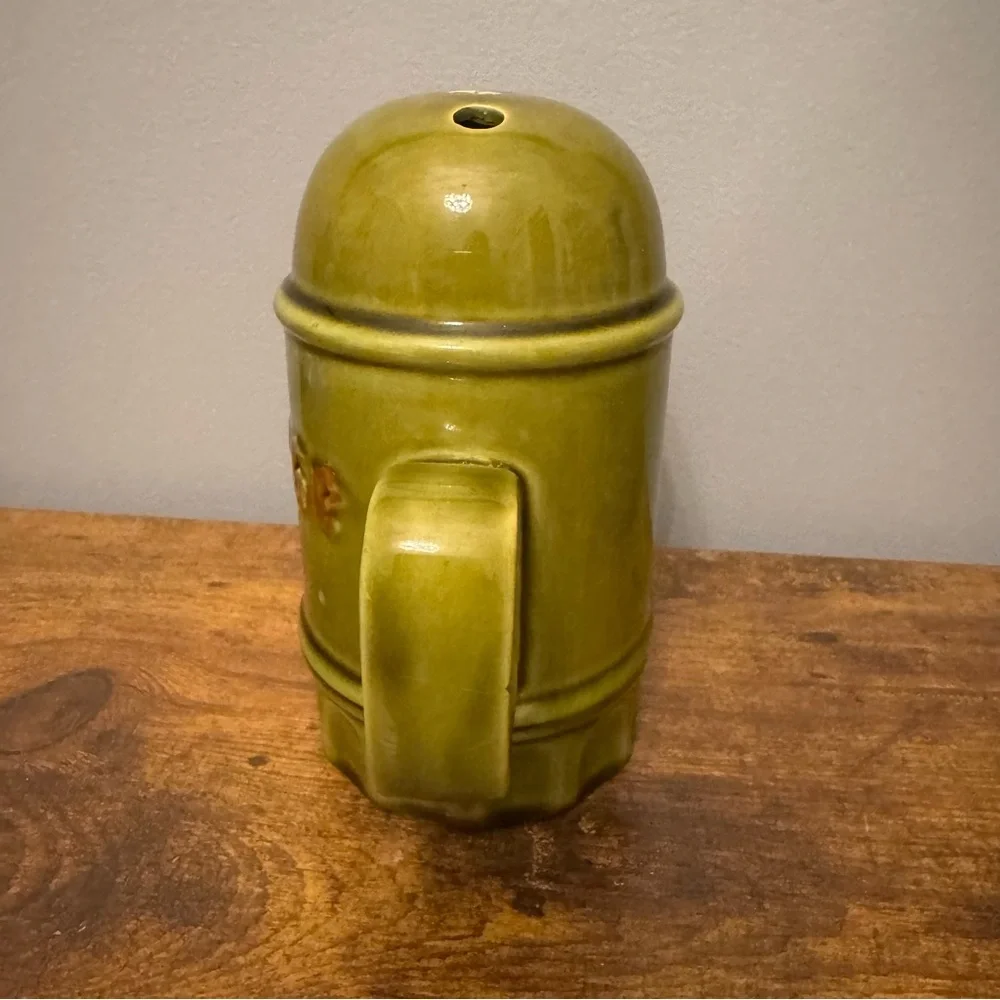Vintage Los Angeles‎ Potteries Cheese Shaker Avocado Green Ceramic USA Cork Lid